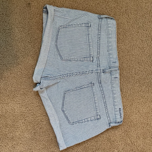 Bullhead Shorts - Picture 4 of 5